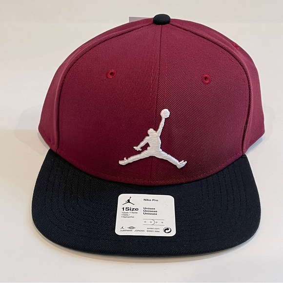 NWT Jordan Pro Jumpman Snapback Hat Mens Cherrywood Red Black - Picture 3 of 12